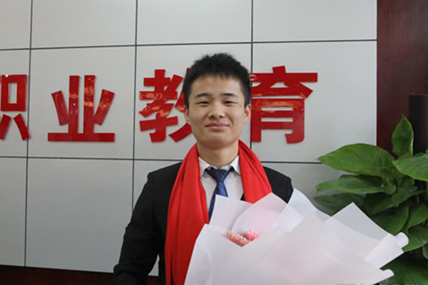 楊鑫_就業學子_萬通汽修學校